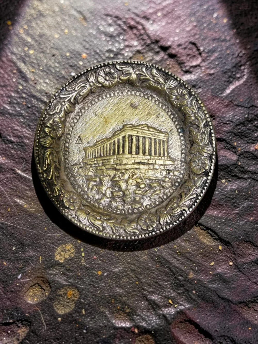 vintage 1950s-60s pewter athens greece souvenir has hallmark on back